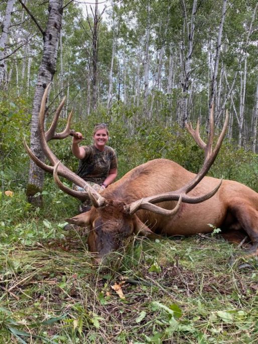 Lacey Lupien elk